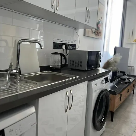 Apartment Merkezde Havuzlu Kyrenia (Northern Cyprus)